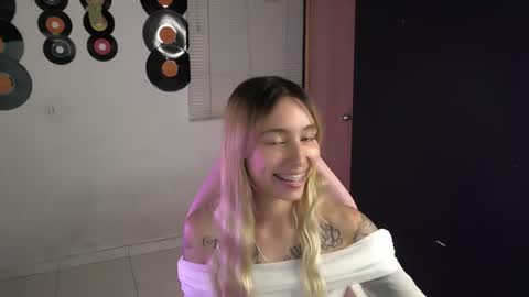 Snapshot of saucy_jenn1 chatting on 07.11.26 I AM JENN online show from 07.11.26
