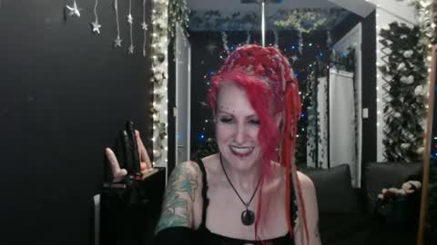 SaucySky online show from 02.21.25