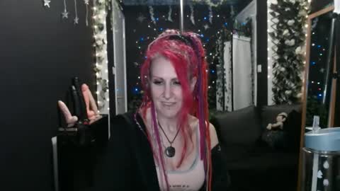 SaucySky online show from 02.27.25