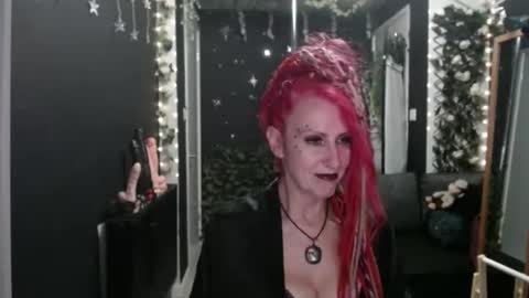 SaucySky online show from 09.12.25