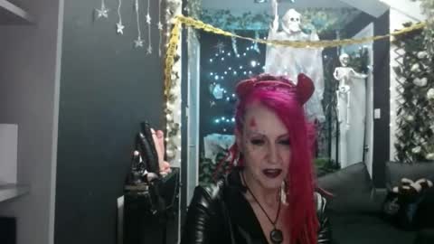 SaucySky online show from 10.28.25