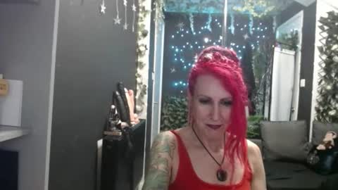 SaucySky online show from 11.12.25