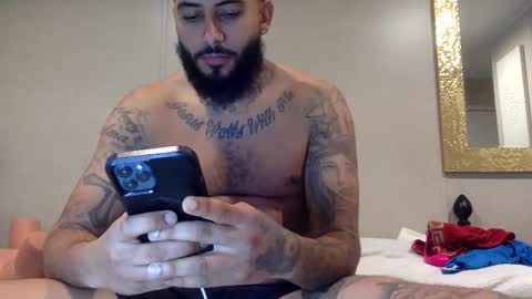 Snapshot of savagebullxxx chatting on 02.08.26 savagebullxxx online show from 02.08.26