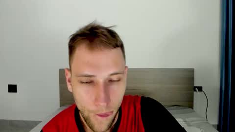 Snapshot of savak_hottie chatting on 09.09.25 Savak Laakem online show from 09.09.25