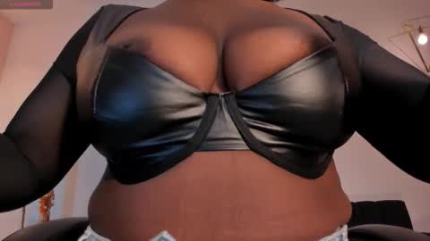 S a v a n n a h  online show from 09.11.25