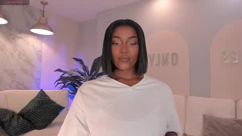 Snapshot of savannahstorm_ chatting on 05.19.26 S a v a n n a h online show from 05.19.26