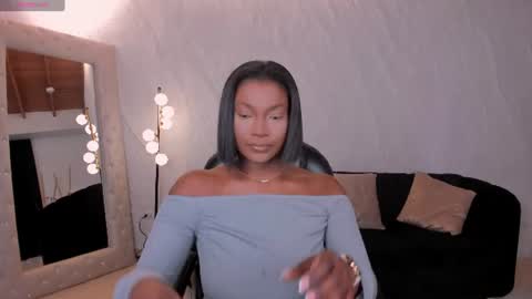 Snapshot of savannahstorm_ chatting on 07.19.26 S a v a n n a h online show from 07.19.26