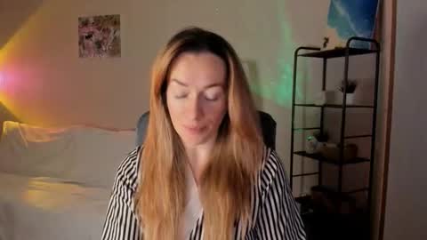 save the qween online show from 12.14.25