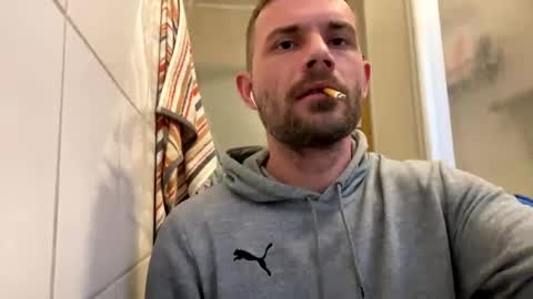 Snapshot of sawa08051989 chatting on 12.21.24 chamomile online show from 12.21.24