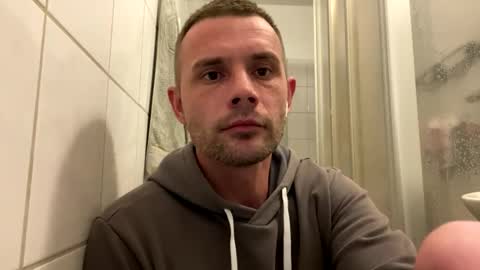 Snapshot of sawa08051989 chatting on 10.19.25 chamomile online show from 10.19.25