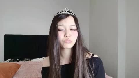 Saya online show from 04.18.26