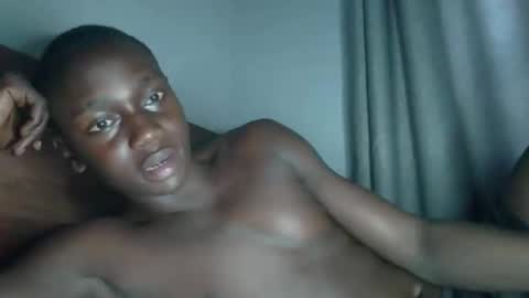 Snapshot of saylich chatting on 11.24.25 saylich online show from 11.24.25