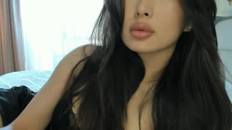Snapshot of sayyokomia chatting on 05.18.26 SayokoMia online show from 05.18.26