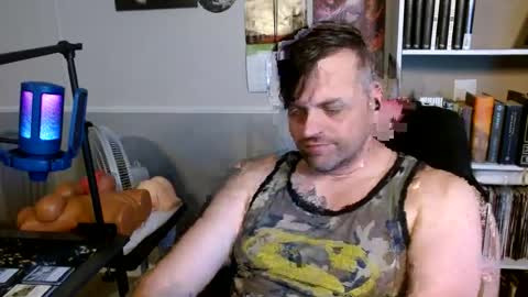 Snapshot of scarecrow2wm chatting on 06.19.26 Kent Clark online show from 06.19.26