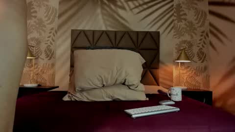 Scarleet online show from 02.10.26