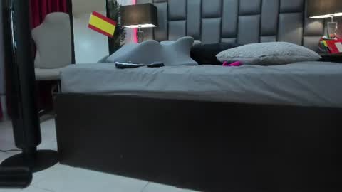 scarlet__milff online show from 07.18.26