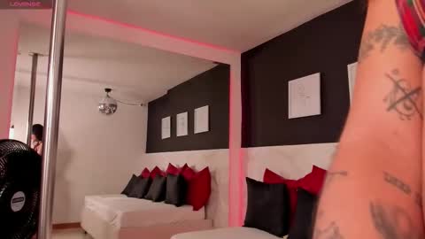 Scarlet online show from 09.12.25