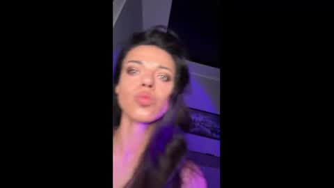 Sophie online show from 07.29.26