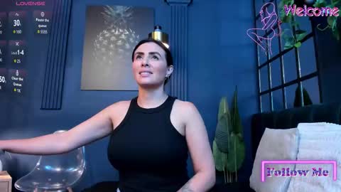 Scarlet Edwars online show from 02.24.26