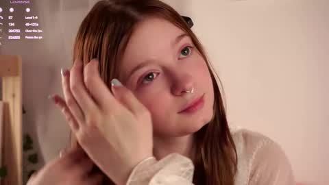 scarlet_fever10 online show from 10.24.25