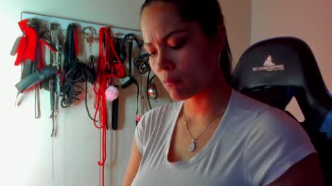 scarlet taylor kennedy online show from 04.13.26