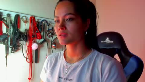 scarlet taylor kennedy online show from 04.20.26