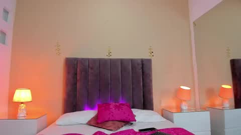 Snapshot of scarlet_pielcanela chatting on 05.30.26 Scarlet online show from 05.30.26