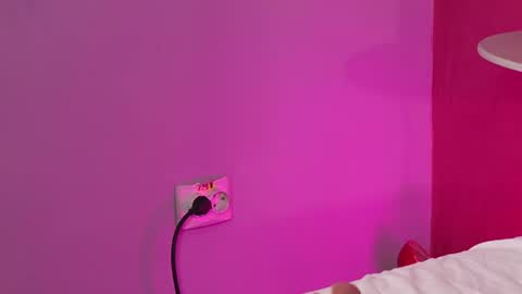 Scarlet online show from 07.09.26