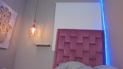 scarlet_vixen_ online show from 03.20.26