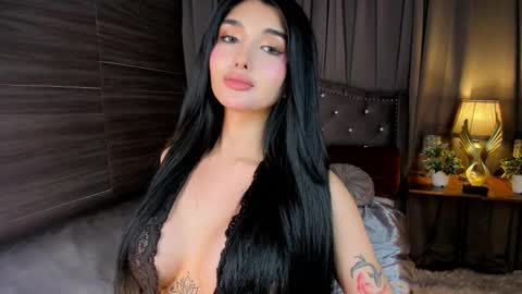 Snapshot of scarletfvckinggreyson chatting on 02.17.25 ur sweetest scarlet online show from 02.17.25