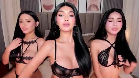 Snapshot of scarletfvckinggreyson chatting on 09.23.25 ur sweetest scarlet online show from 09.23.25