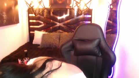 Snapshot of scarleth_bluee chatting on 04.15.26 Scarleth online show from 04.15.26