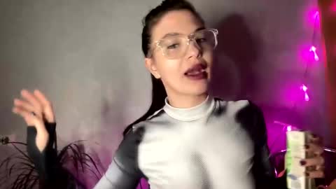 scarletpetal online show from 01.21.25