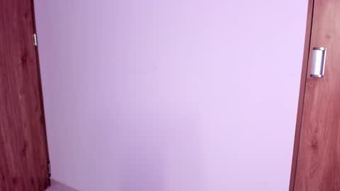 Snapshot of scarletrosee27 chatting on 01.16.25 scarletrosee27 online show from 01.16.25