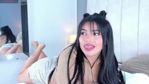 Scarlet online show from 11.11.25