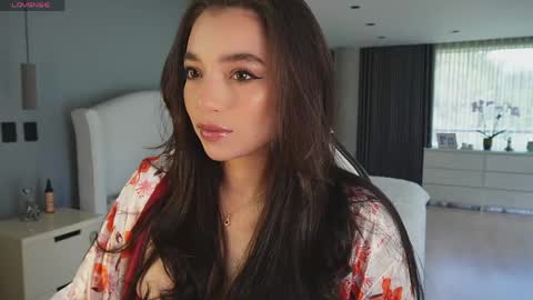 Snapshot of scarlett__baker11 chatting on 05.12.26 juli online show from 05.12.26
