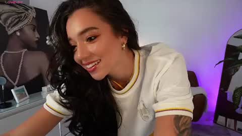 Snapshot of scarlett__baker11 chatting on 06.27.26 juli online show from 06.27.26