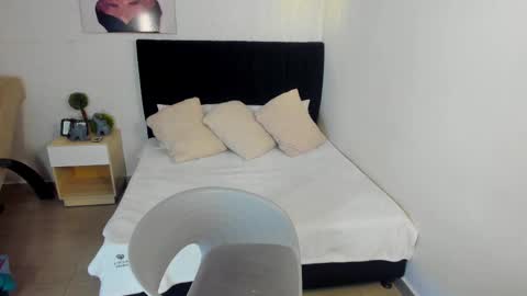 Scarlett online show from 10.09.25