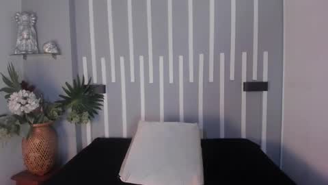 SCARLETT FOX  online show from 03.16.26