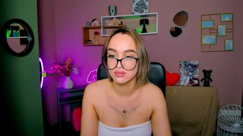 Snapshot of scarlett_badgirl chatting on 04.07.26 Scarlett online show from 04.07.26