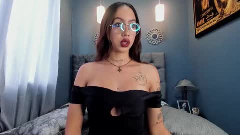 Scarlett online show from 10.15.25