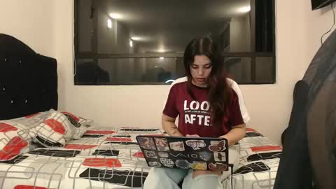 Scarlett and Jazmin online show from 02.12.25