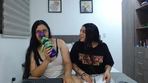 Scarlett and Jazmin online show from 03.04.26