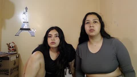 Scarlett and Jazmin online show from 07.04.26
