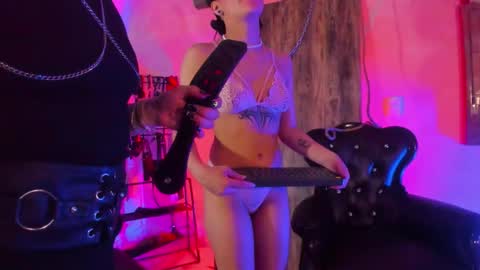 scarlett petyt online show from 03.07.26