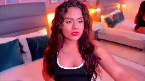 Snapshot of scarlett_rouss_ chatting on 09.19.25 Scarlett online show from 09.19.25