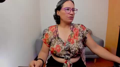 Scarlett sax online show from 06.11.26