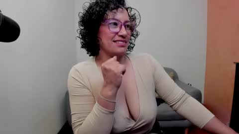 Scarlett sax online show from 06.20.26