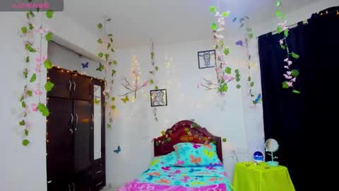 Scarlett Summers  online show from 03.15.26