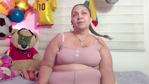Snapshot of scarlettbooty chatting on 07.15.26 scarlettbooty online show from 07.15.26
